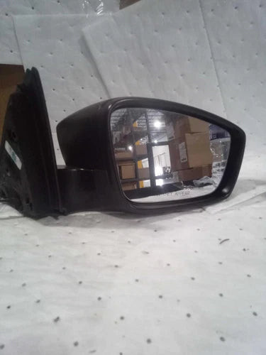 2013 Volkswagen Jetta Power Manual Folding Heated W Used OEM Right Door Mirror used OEM door mirror