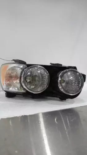2014 Chevrolet Sonic Right Used OEM Right Headlight Assembly used OEM headlight assembly