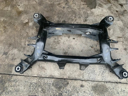 BMW X3 X4 F26 F25 OEM 11-17 REAR SUBFRAME CROSSMEMBER CRADLE used OEM rear subframe and crossmember