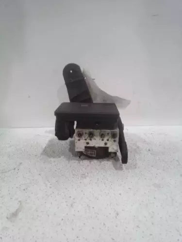 2019 GMC Terrain W/O Pre-Crash S Used OEM ABS Pump and Motor Assembly used OEM ABS pump and module assembly
