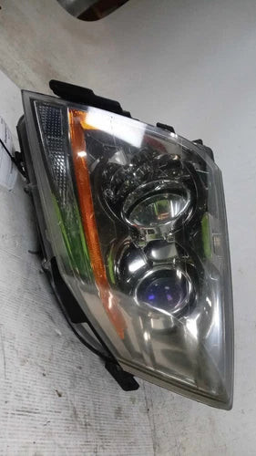 2013 Cadillac Cts Halogen Right Used OEM Right Headlight Assembly used OEM headlight assembly