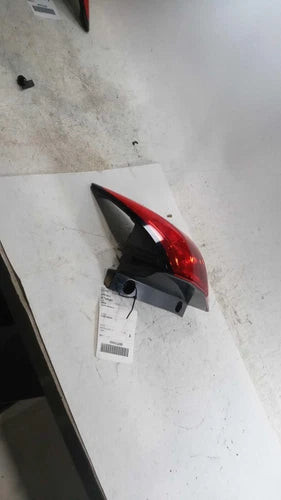 2016 Honda HR-V Quarter Mounted Right Used OEM Right Tail Light Assembly used OEM tail light assembly