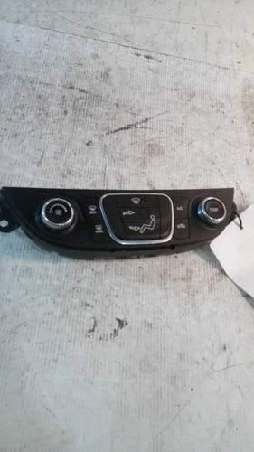 2018 Chevrolet Malibu W/O Heated and Cooled Seats Used OEM A/C Selector Switch used OEM A/C climate control module