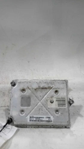 2015 Chrysler Town & Country Electronic C Used OEM Engine Control Module (ecm) used OEM engine control module