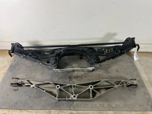 2016-2021 BMW X1 F48 REAR SUBFRAME SUB FRAME CROSSMEMBER OEM used OEM rear subframe and crossmember