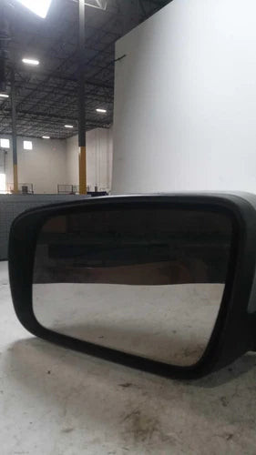 2006 Mercury Montego Power W/Heated Puddle Lamps W/M Used OEM Left Door Mirror used OEM door mirror