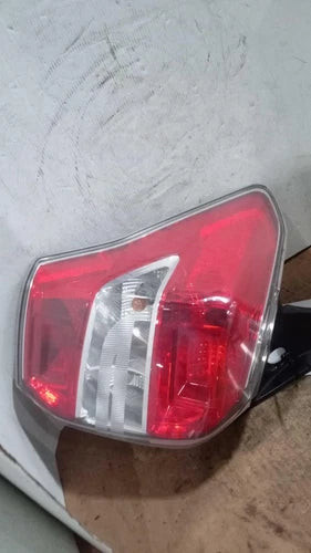 2015 Subaru Forester Left Used OEM Left Tail Light Assembly used OEM tail light assembly