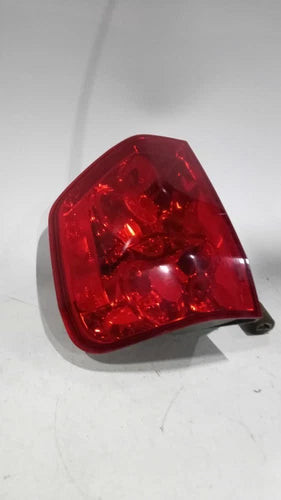 2005 Honda Pilot Right Used OEM Right Tail Light Assembly used OEM tail light assembly