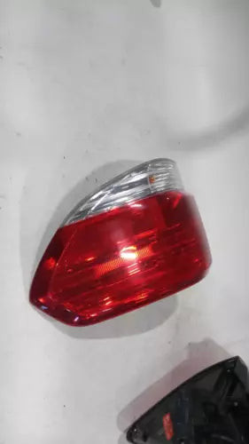 2010 Honda Odyssey Quarter Panel Mounted Ri Used OEM Right Tail Light Assembly used OEM tail light assembly