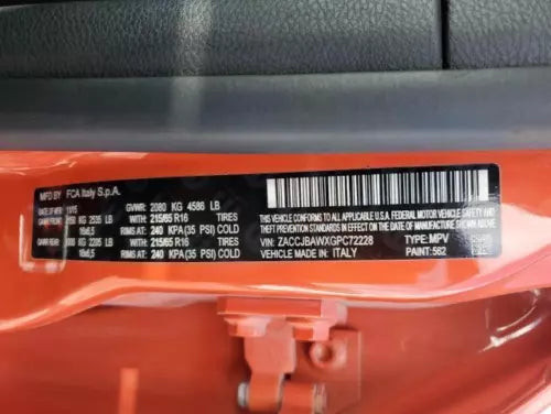 2016 Jeep Renegade Inner Flat Black B Used OEM Right Inner Tail Light Assembly used OEM tail light assembly