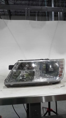 2016 Dodge Journey Left Used OEM Left Headlight Assembly used OEM headlight assembly