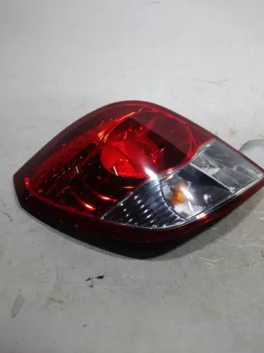 2009 Saturn Vue Left Used OEM Left Tail Light Assembly used OEM tail light assembly