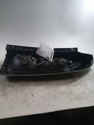 2010 Kia Soul Red Lower-Amber Upper Left Gra Used OEM Left Tail Light Assembly used OEM tail light assembly