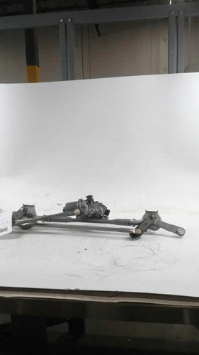 2018 Cadillac XT5 Wiper Motor Silver Used OEM Wiper Motors used OEM wiper motor