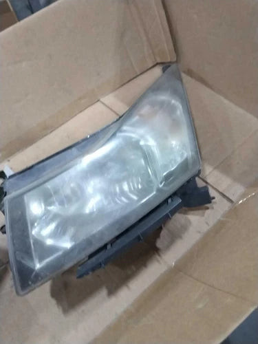 2011 Chevrolet Cruze Left Used OEM Left Headlight Assembly used OEM headlight assembly