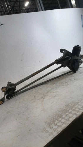 2005 Honda CR-V Windshield Wiper Motor Used OEM Wiper Motors used OEM wiper motor