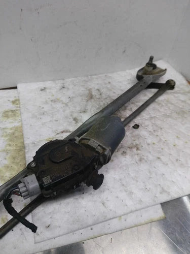 2010 Dodge Charger Used OEM Windshield Wiper Motor used OEM wiper motor
