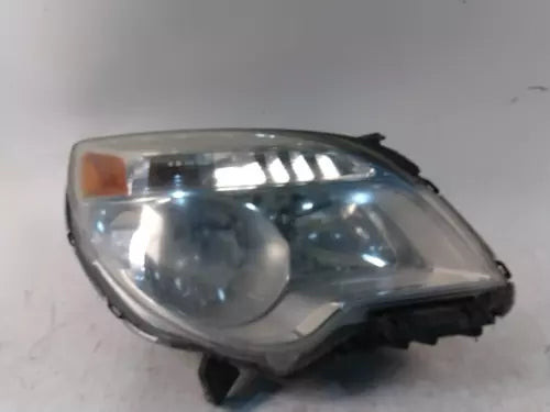 2013 Chevrolet Equinox Ls R. Right Used OEM Right Headlight Assembly used OEM headlight assembly
