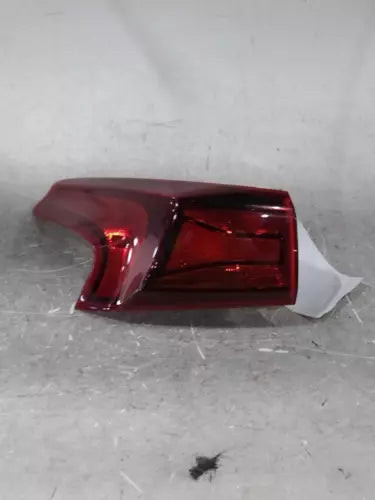 2020 Hyundai Santa Fe Swb Incandescent Quart Used OEM Left Tail Light Assembly used OEM tail light assembly