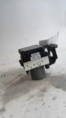 2015 Jeep Grand Cherokee W/O Ada Used OEM ABS Pump and Motor Assembly used OEM ABS pump and module assembly