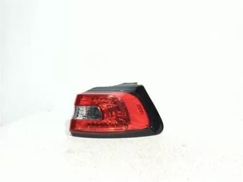 2017 Jeep Cherokee Liftgate Mounted LED Rig Used OEM Right Tail Light Assembly used OEM tail light assembly