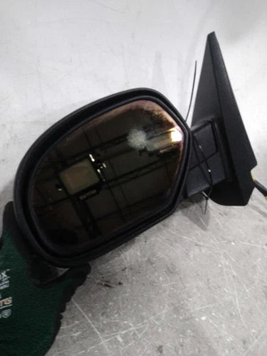 2007 GMC Yukon Xl 1500 Power W/Integral Turn Signal Used OEM Left Door Mirror used OEM door mirror