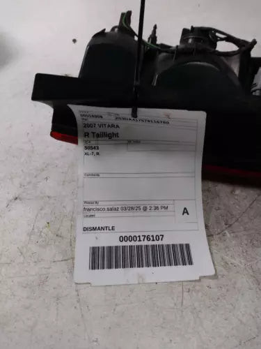 2007 Suzuki Vitara Xl-7 Right Used OEM Right Tail Light Assembly used OEM tail light assembly