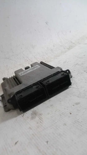 2015 Lincoln Mkc ECM Engine Control Module Tan 2.0L Used OEM Engine Control Modules used OEM engine control module