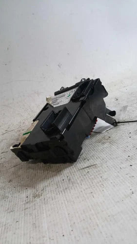 2018 Jeep Compass Body Control Module Silver 2.4L 74000 Miles Used OEM Body Control Modules used OEM body control module
