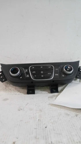 2020 Chevrolet Equinox A/C Selector Switch White 84612975 Used OEM A/C Climate Control Modules used OEM A/C climate control