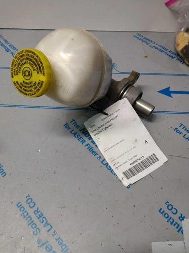 2018 RAM Dodge 1500 Pickup Used OEM Brake Master Cylinder used OEM brake master cylinder