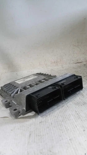 2018 Lincoln Continental Blue ECM Engine Control Module Used OEM Engine Control Modules used OEM engine control module