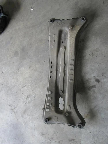 2013 2018 Lexus Es300H rear back suspension sub frame crossmember support OEM used OEM subframe bracket and support