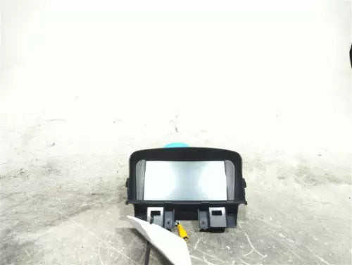 2011 Chevrolet Cruze Display Opt Uag Used OEM Infotainment Display used OEM infotainment display