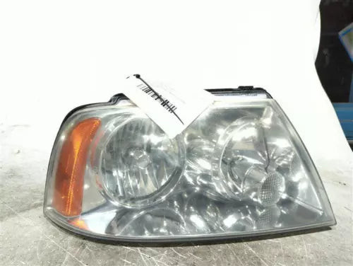 2006 Lincoln Navigator Halogen Headlamps Left Used OEM Left Headlight Assembly used OEM headlight assembly