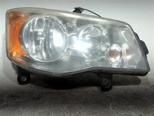 2002 Jeep Liberty Right Used OEM Right Headlight Assembly used OEM headlight assembly
