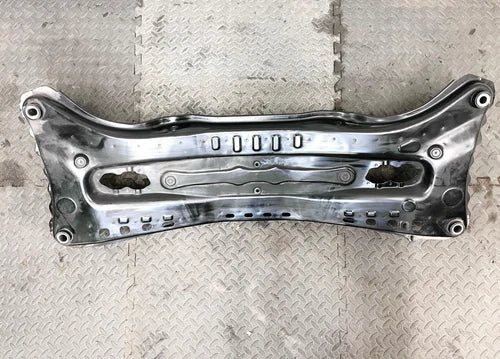 13-18 LEXUS ES350 ES REAR SUSPENSION SUBFRAME SUB FRAME CRADLE CROSSMEMBER OEM used OEM rear subframe and crossmember