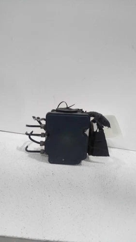 2015 Jeep Cherokee Includes Modu Used OEM ABS Pump and Motor Assembly used OEM ABS pump and module assembly