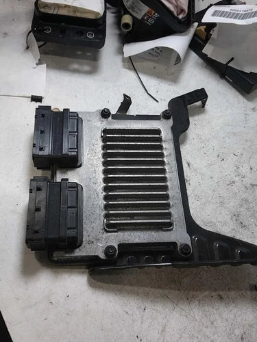 2016 Kia Sedona Electronic Control Module Used OEM Engine Control Module (ecm) used OEM engine control module