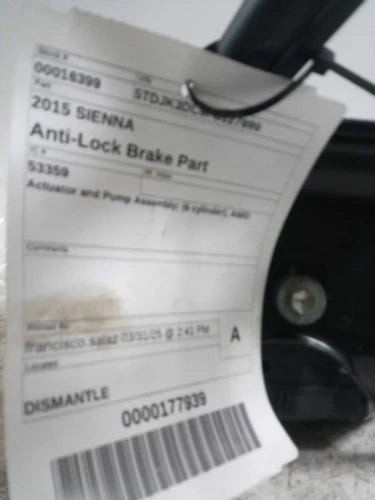 2015 Toyota Sienna Actuator and Pump Asse Used OEM ABS Pump and Motor Assembly used OEM ABS pump and module assembly