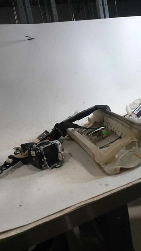 2019 Infiniti QX60 White Seat Belt Front Left Used OEM Seat Belts used OEM seat belt
