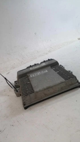 2018 Nissan Pathfinder Valve Control LH E Used OEM Engine Control Module (ecm) used OEM engine control module