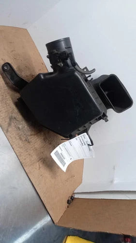 2007 Lexus GS350 Used OEM Air Cleaner Assembly used OEM air cleaner assembly