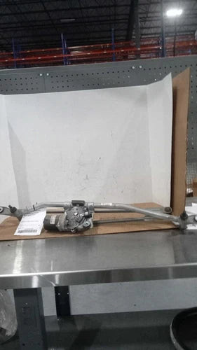 2015 GMC Sierra 2500 Pickup Used OEM Windshield Wiper Motor used OEM wiper motor