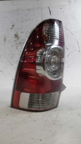 2015 Toyota Tacoma W/O LED Left Used OEM Left Tail Light Assembly used OEM tail light assembly
