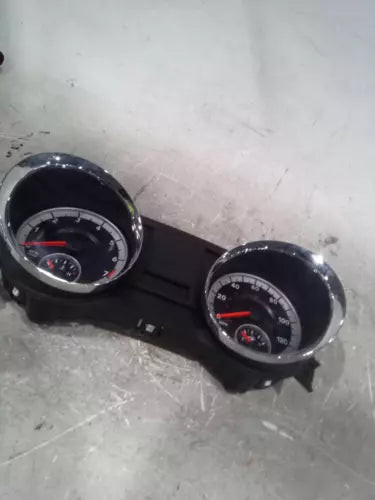 2012 Dodge Caravan Cluster 120 MPH W/O Vehicle Info Used OEM Speedometer Gauge used OEM instrument cluster