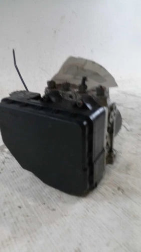 2016 Toyota Sienna Actuator and Pump Asse Used OEM ABS Pump and Motor Assembly used OEM ABS pump and module assembly