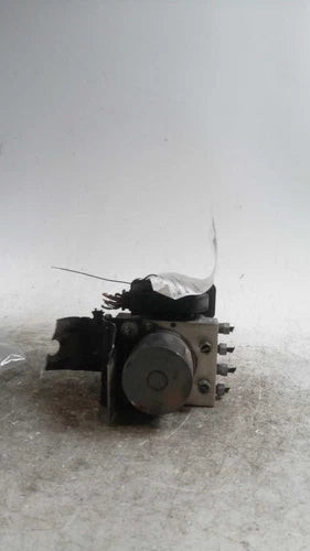 2017 Jeep Cherokee Includes Modu Used OEM ABS Pump and Motor Assembly used OEM ABS pump and module assembly