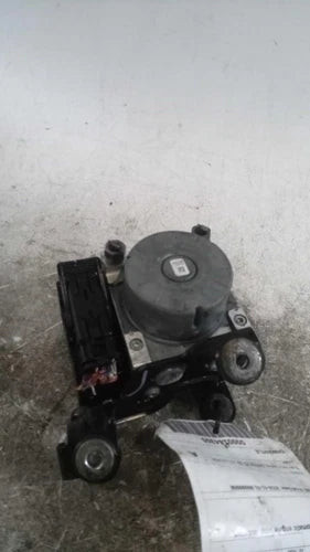 2018 Ford Edge W/Automatic Engin Used OEM ABS Pump and Motor Assembly used OEM ABS pump and module assembly