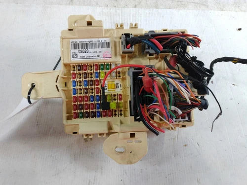 2016 Kia Sorento 2.0L FWD Used OEM Fuse Box Engine used OEM engine fuse box